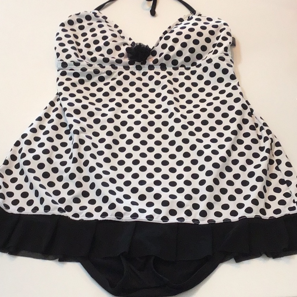 Kenneth Cole Polka Dot One Piece Skirt Swimsuit